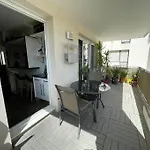 « le Lumineux » Proche Tramway/centre Apartment